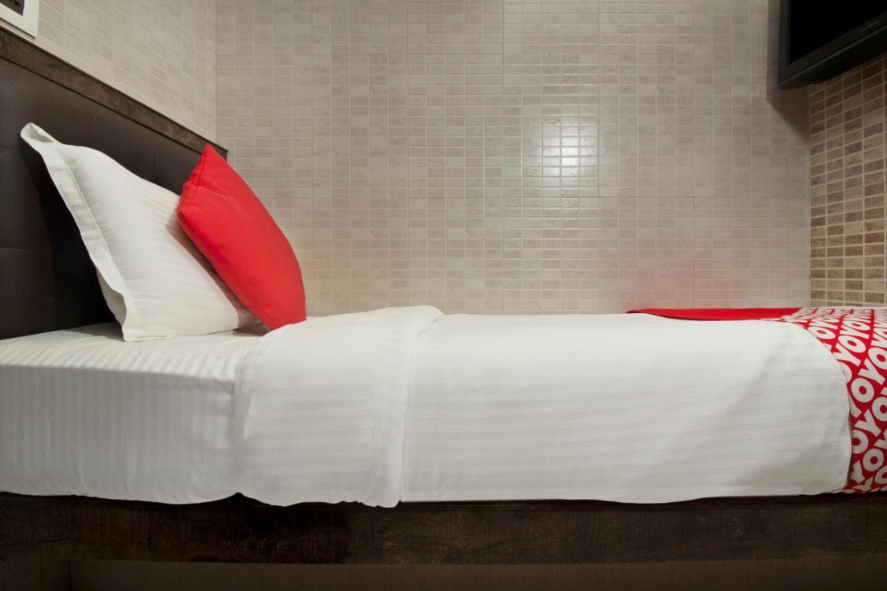 Hotel Oyo 6312 Paris Residency Mumbai (Bombay)